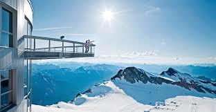 Aussichtsplattform Gipfel Welt 3000